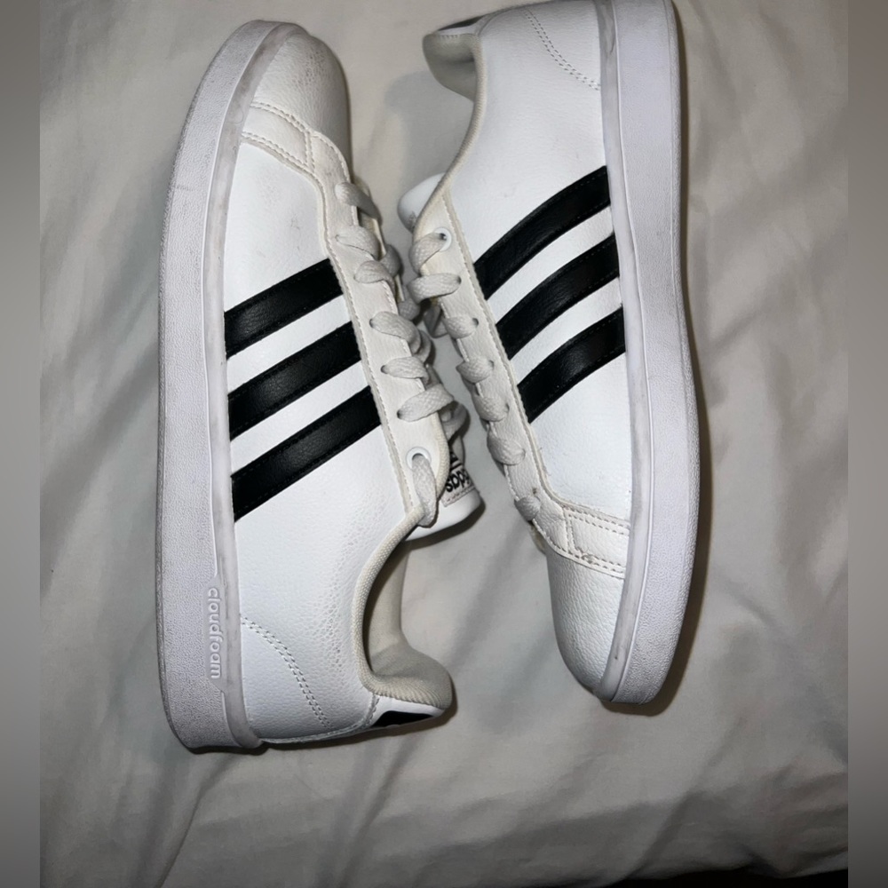 Adidas Men’s Cloudfoam Advantage White Black Sneakers size 9.5